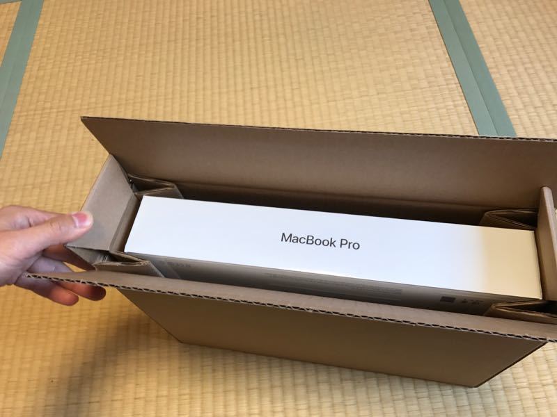 美品】MacBook Pro 13インチ 箱あり